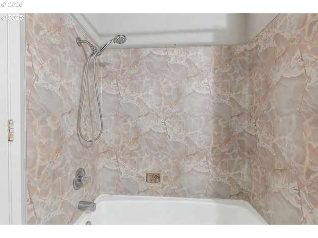 9020 Sw 130TH Ave, Beaverton, OR 97008