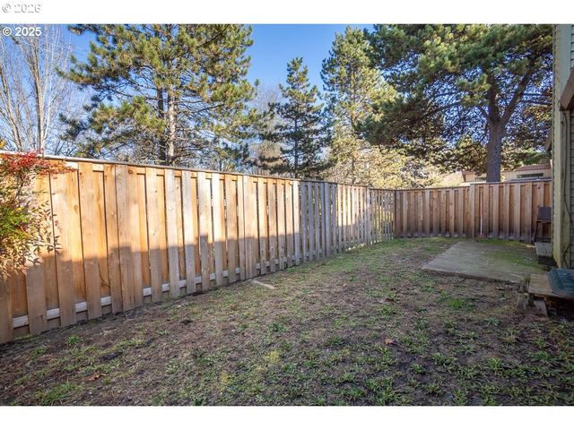 9020 Sw 130TH Ave, Beaverton, OR 97008