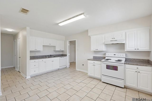 30627 Shannon Dr, Denham Springs, LA 70726