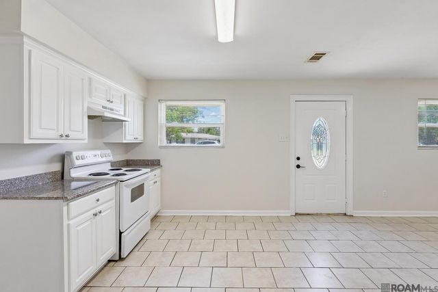 30627 Shannon Dr, Denham Springs, LA 70726