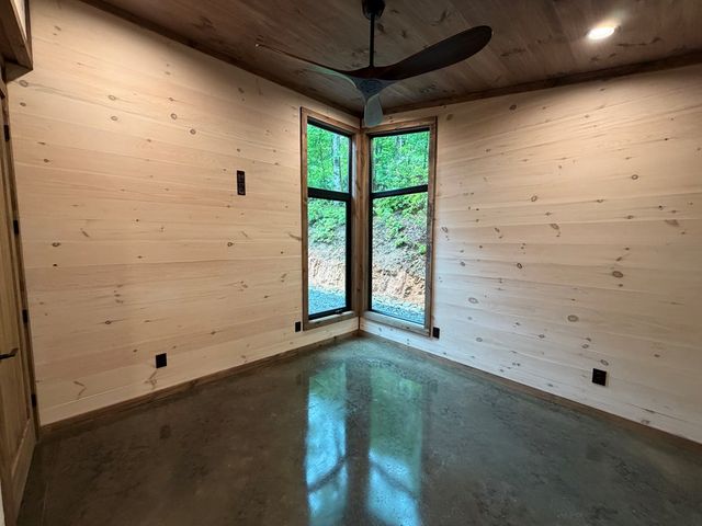 538 Hiawatha Trail, Blue Ridge, GA 30513