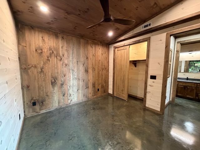 538 Hiawatha Trail, Blue Ridge, GA 30513