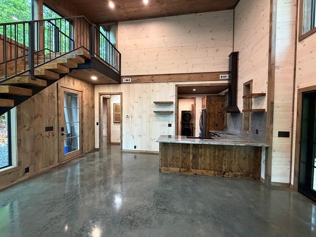 538 Hiawatha Trail, Blue Ridge, GA 30513