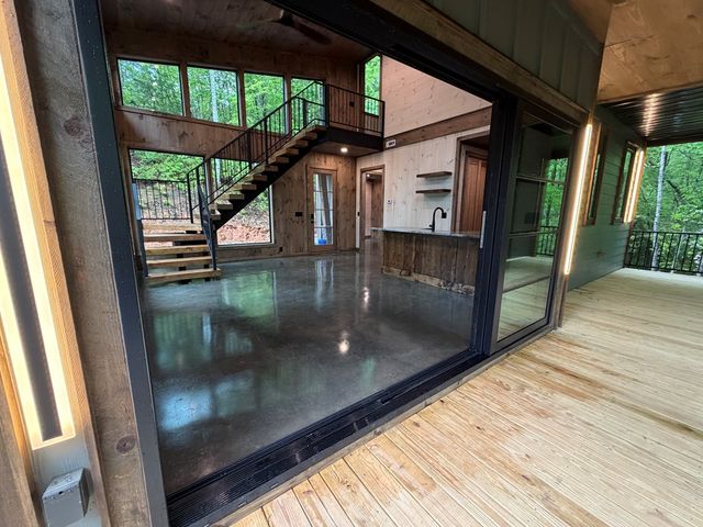538 Hiawatha Trail, Blue Ridge, GA 30513