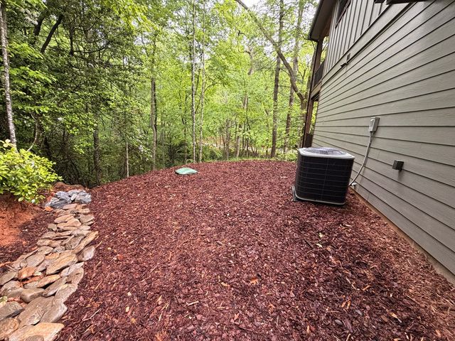 538 Hiawatha Trail, Blue Ridge, GA 30513
