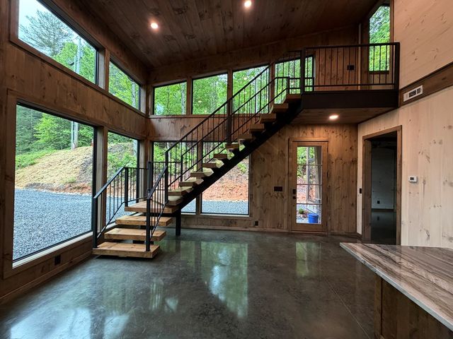 538 Hiawatha Trail, Blue Ridge, GA 30513
