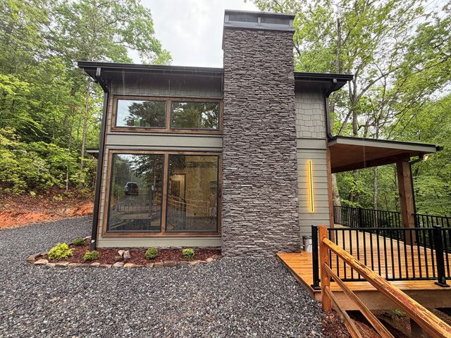 538 Hiawatha Trail, Blue Ridge, GA 30513