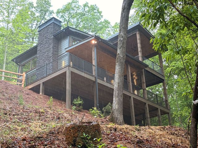 538 Hiawatha Trail, Blue Ridge, GA 30513