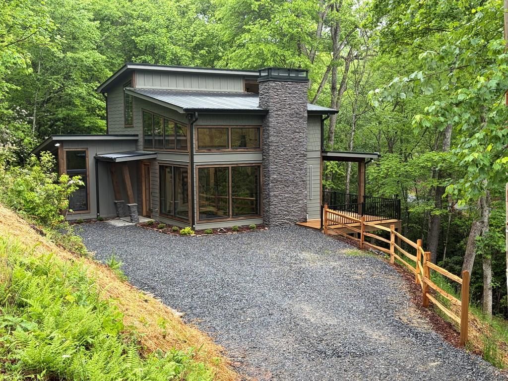 538 Hiawatha Trail, Blue Ridge, GA 30513