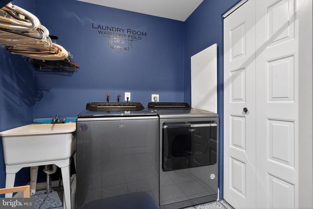 113 GLENWOOD DR, Washington Crossing, PA 18977