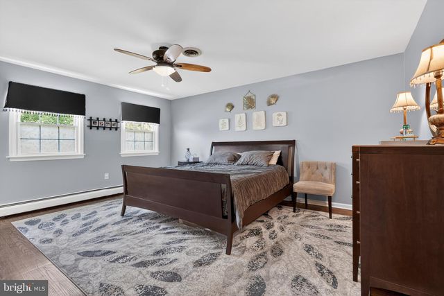113 GLENWOOD DR, Washington Crossing, PA 18977