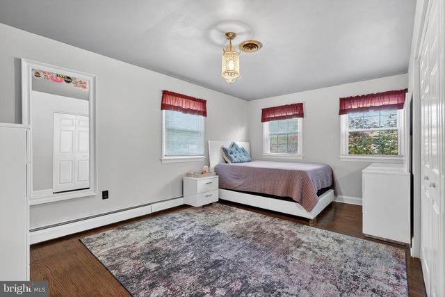 113 GLENWOOD DR, Washington Crossing, PA 18977
