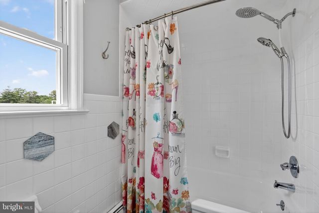 113 GLENWOOD DR, Washington Crossing, PA 18977