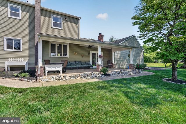 113 GLENWOOD DR, Washington Crossing, PA 18977
