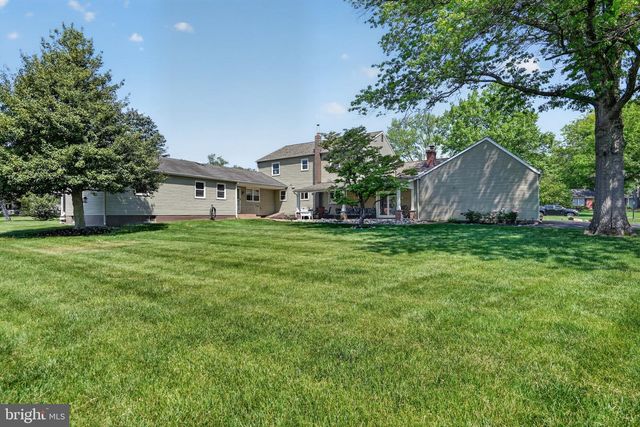 113 GLENWOOD DR, Washington Crossing, PA 18977