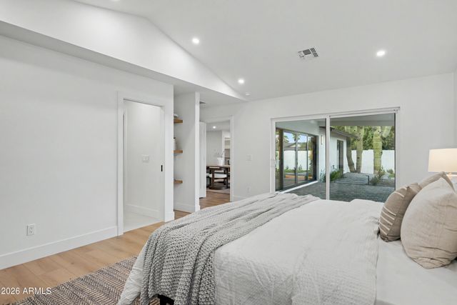 4915 E MARILYN Road, Scottsdale, AZ 85254