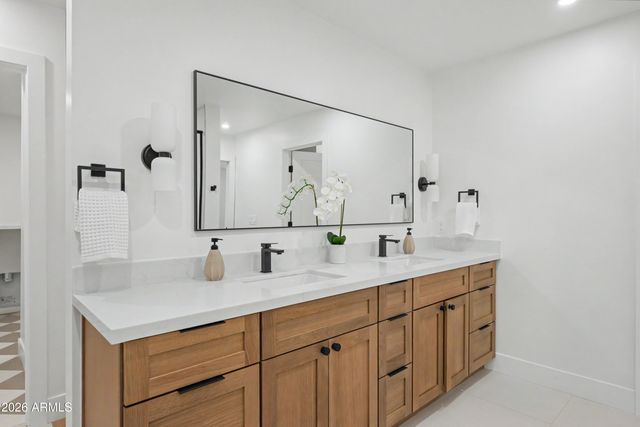 4915 E MARILYN Road, Scottsdale, AZ 85254
