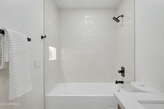 4915 E MARILYN Road, Scottsdale, AZ 85254