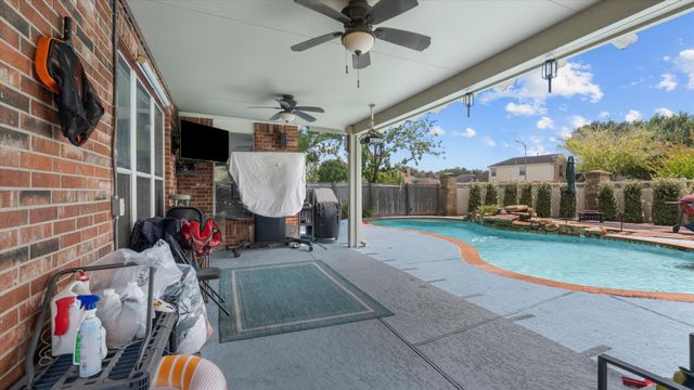 406 Silver Creek Circle, Richmond, TX 77406