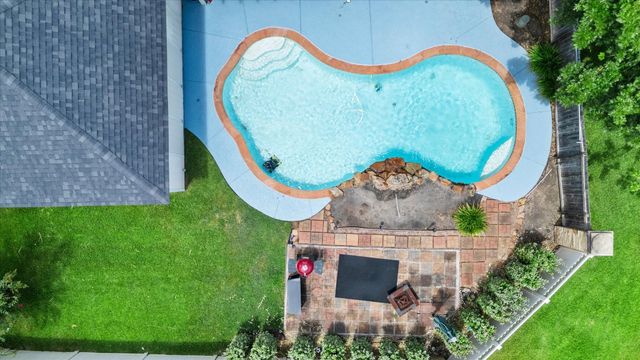 406 Silver Creek Circle, Richmond, TX 77406