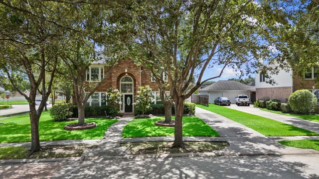 406 Silver Creek Circle, Richmond, TX 77406