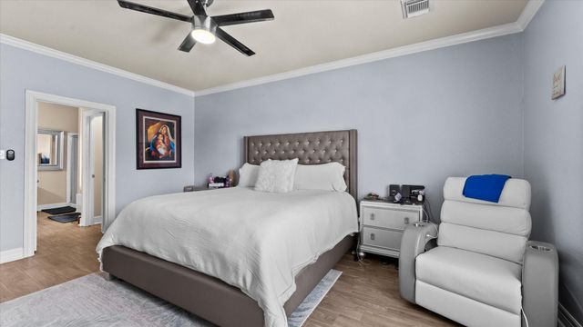 406 Silver Creek Circle, Richmond, TX 77406