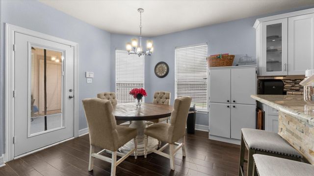 406 Silver Creek Circle, Richmond, TX 77406