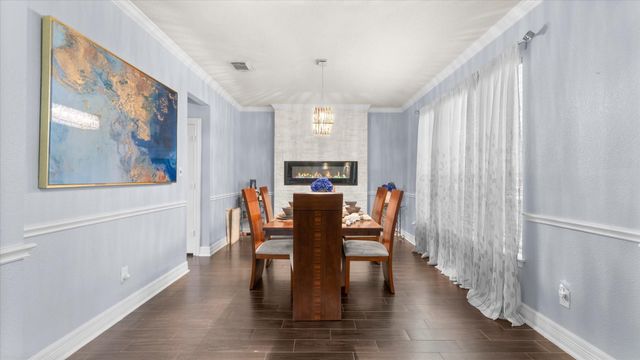 406 Silver Creek Circle, Richmond, TX 77406