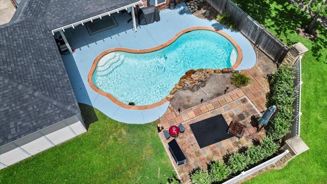 406 Silver Creek Circle, Richmond, TX 77406