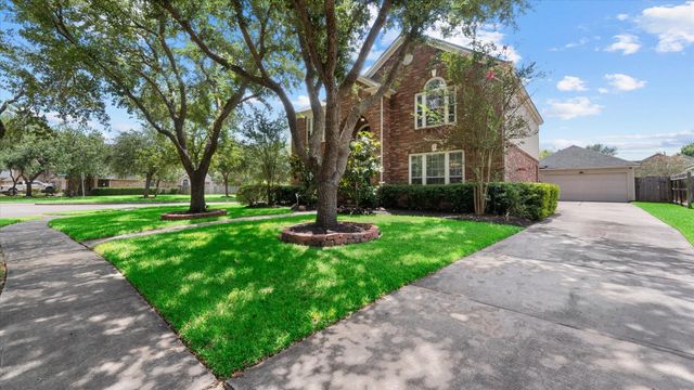 406 Silver Creek Circle, Richmond, TX 77406