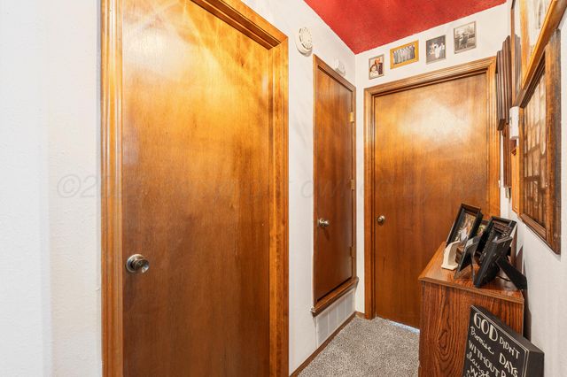 19 Canyon Rim Drive, Canyon, TX 79015