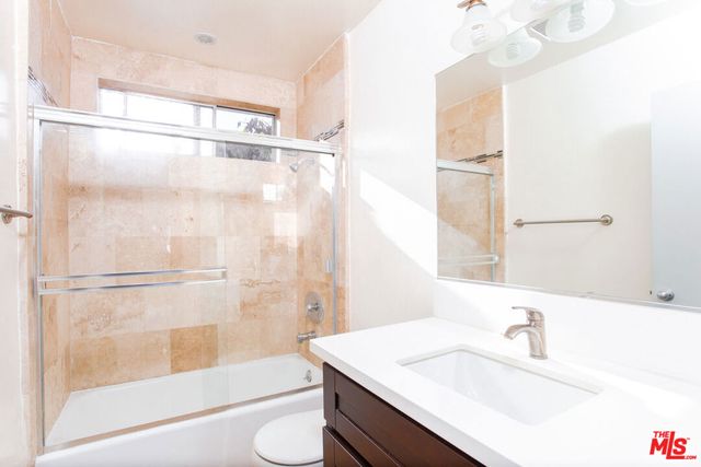 420 Raymond Avenue 12a, Santa Monica, CA 90405