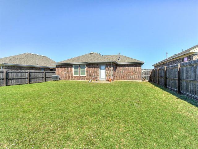 6712 NW 156th Street, Edmond, OK 73013