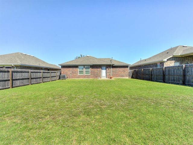 6712 NW 156th Street, Edmond, OK 73013