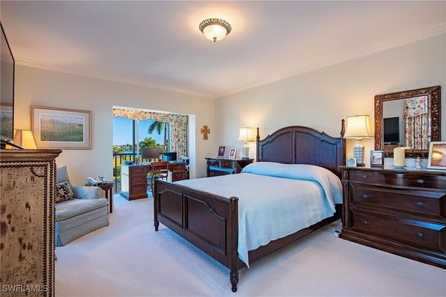 3377 Gulf Shore BLVD N 2A, Naples, FL 34103