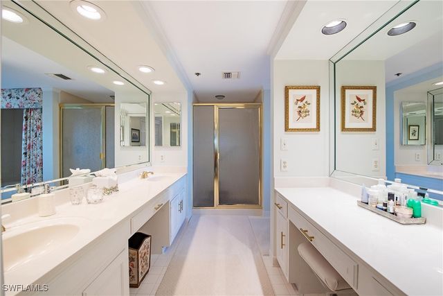 3377 Gulf Shore BLVD N 2A, Naples, FL 34103