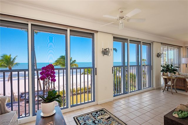 3377 Gulf Shore BLVD N 2A, Naples, FL 34103