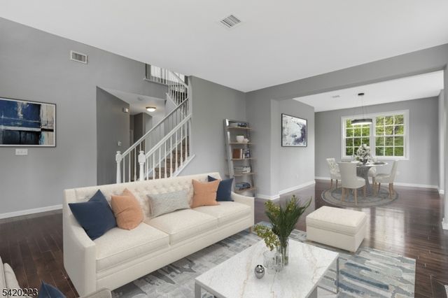 59 Scenic Ct, Hackettstown Town, NJ 07840