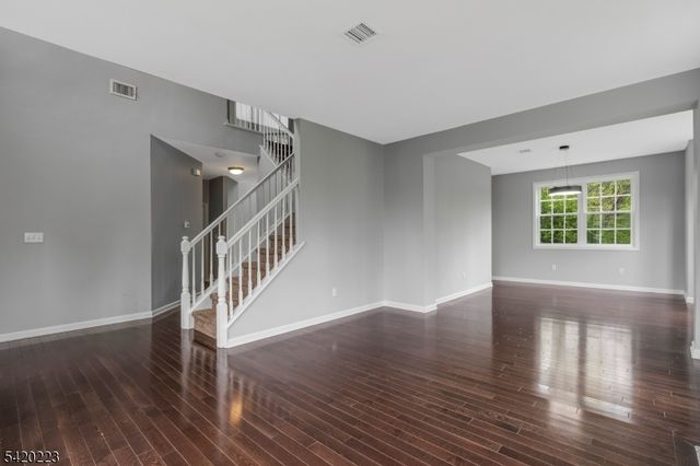 59 Scenic Ct, Hackettstown Town, NJ 07840
