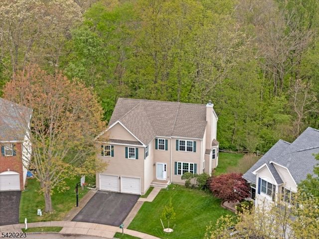 59 Scenic Ct, Hackettstown Town, NJ 07840