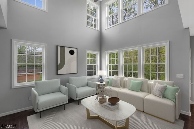 59 Scenic Ct, Hackettstown Town, NJ 07840