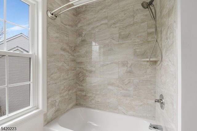 59 Scenic Ct, Hackettstown Town, NJ 07840