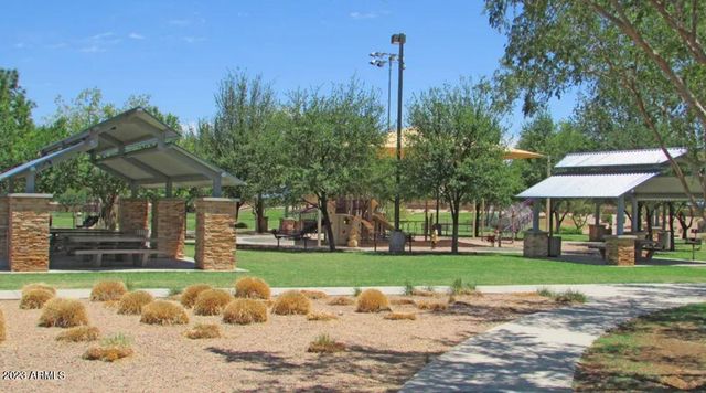 306 W Hereford Drive, San Tan Valley, AZ 85143