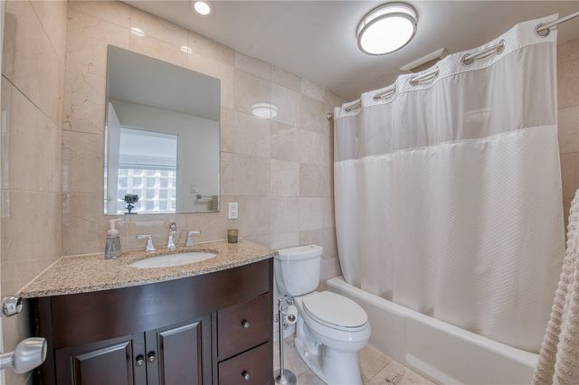 320 Fort Duquesne Blvd 10B, Pittsburgh, PA 15222