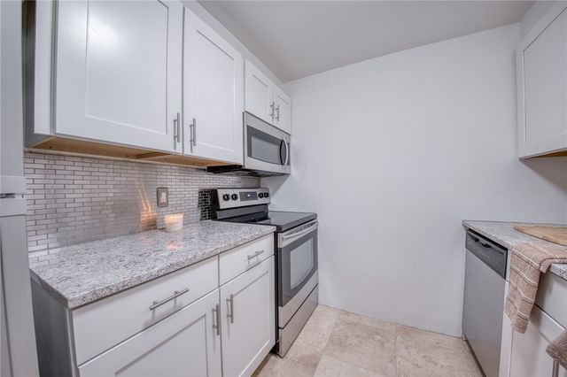 320 Fort Duquesne Blvd 10B, Pittsburgh, PA 15222