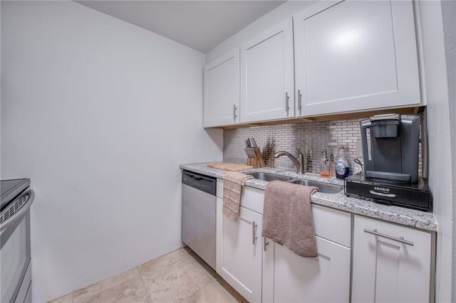 320 Fort Duquesne Blvd 10B, Pittsburgh, PA 15222