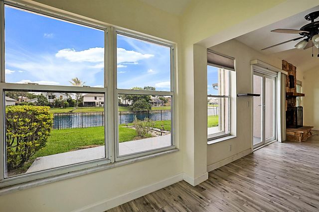 3570 Woods Walk Boulevard, Lake Worth, FL 33467