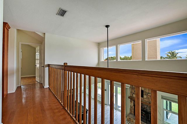 3570 Woods Walk Boulevard, Lake Worth, FL 33467