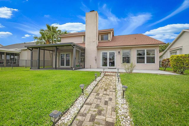 3570 Woods Walk Boulevard, Lake Worth, FL 33467