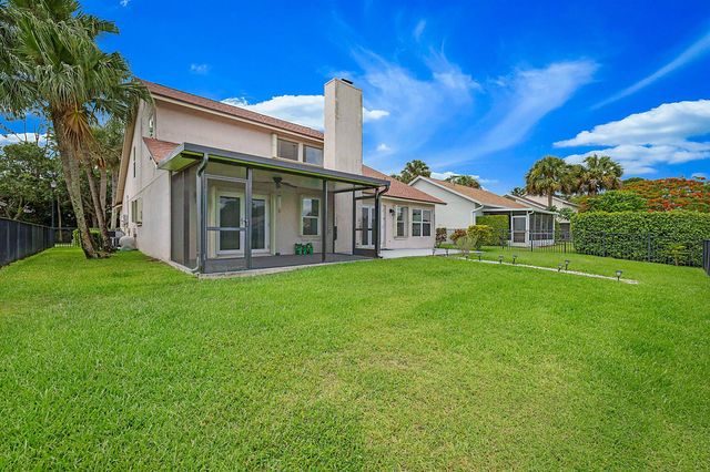 3570 Woods Walk Boulevard, Lake Worth, FL 33467